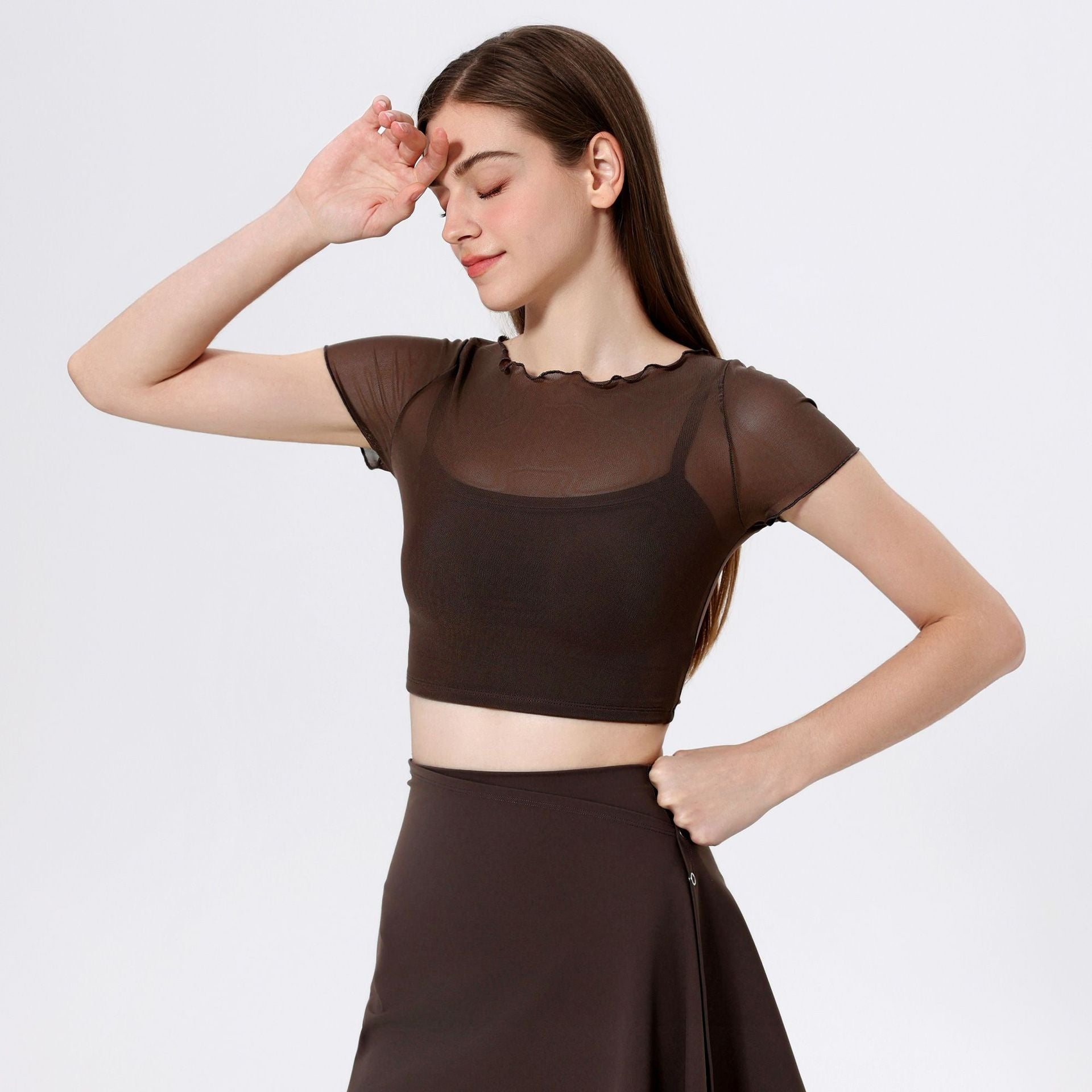 Faux Two Piece Mesh Sports T shirt Women Short Sleeve with Chest Pad Yoga Clothes Cropped Top Quick Drying Slimming Fitness
